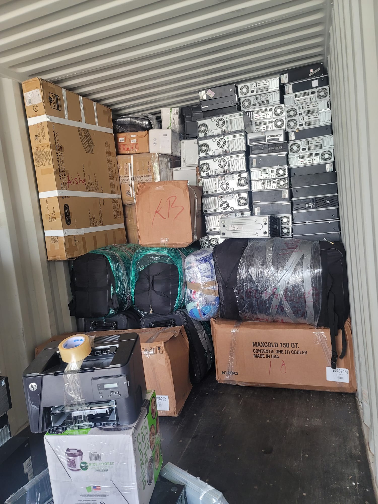 Cameroon-shipping-center (4)